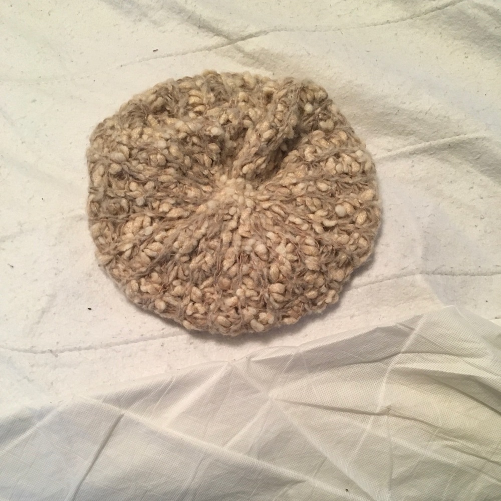 Urban Outfitters beenie